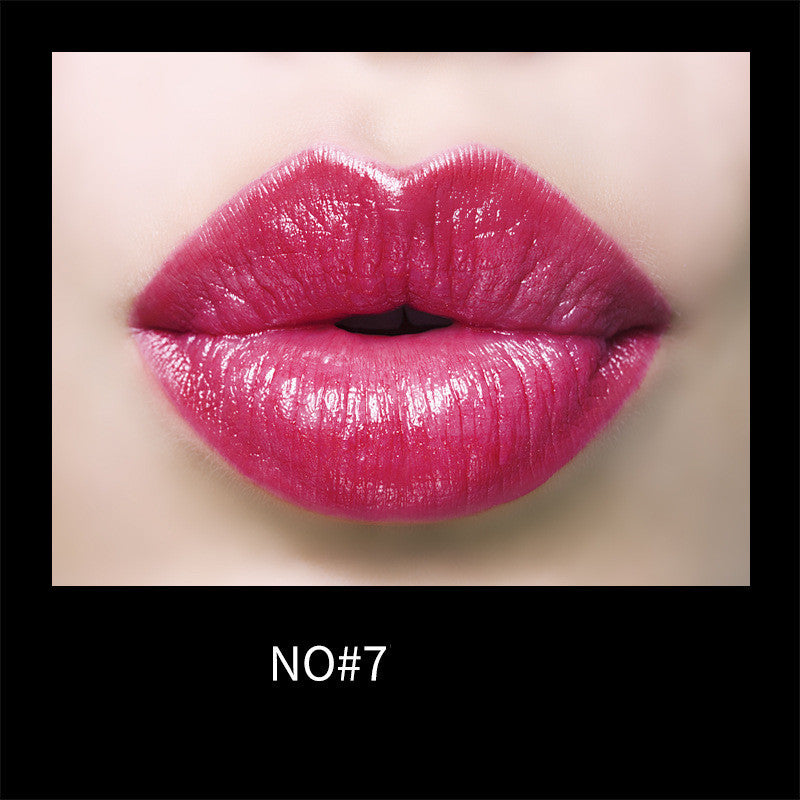 Moisturizing Charming Lipstick