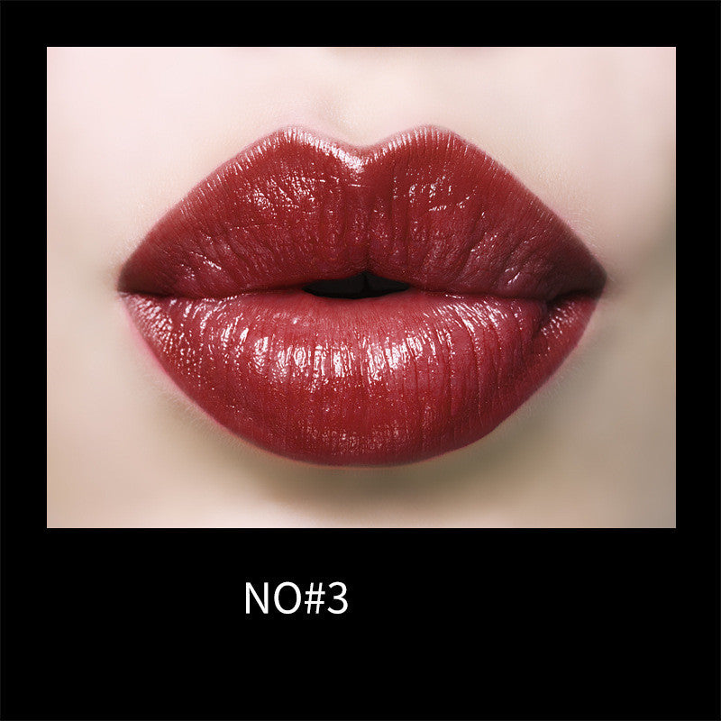 Moisturizing Charming Lipstick