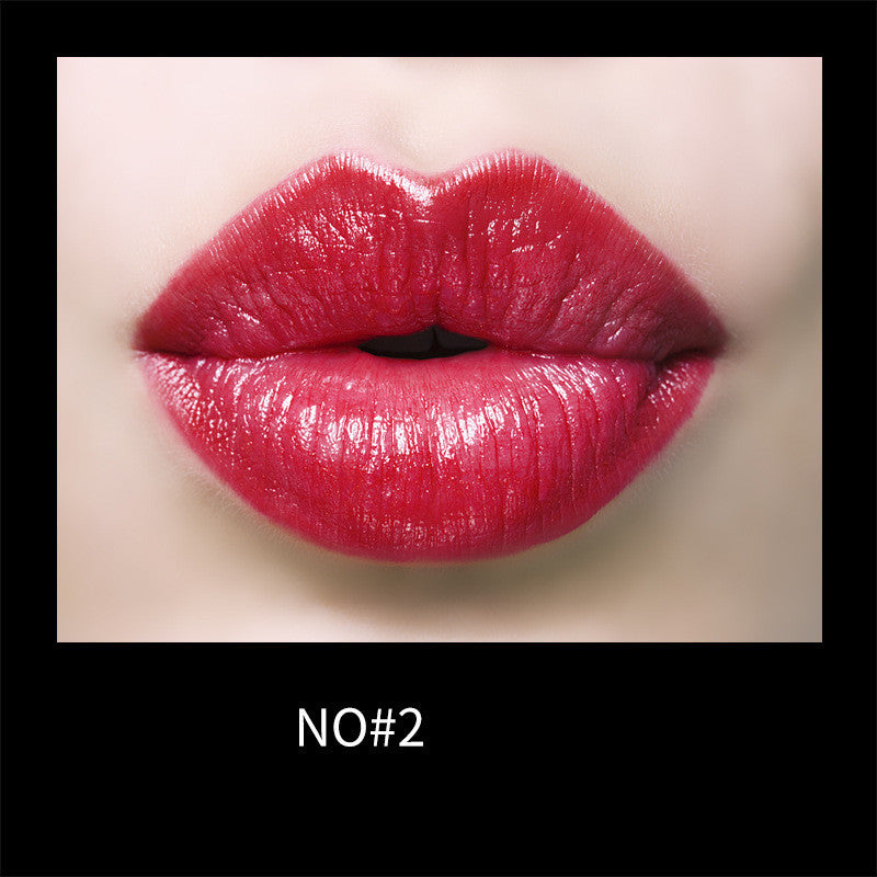 Moisturizing Charming Lipstick